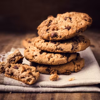 chocolate chip cookie wallpaper 