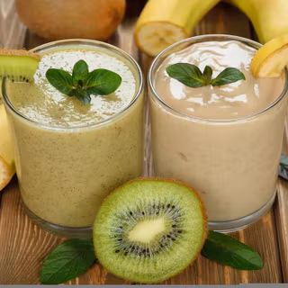 Banana and Kiwi Smoothie