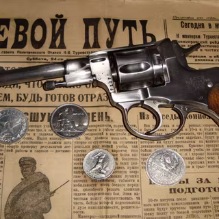 Revolver Nagant M1895, fabricat în 1941 la Tula