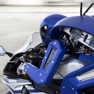 Yamaha's Motorcycle-Riding Robot