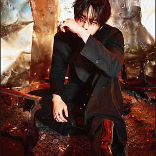 lee know hot