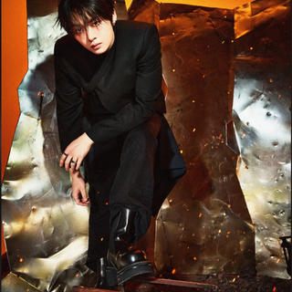 lee know hot