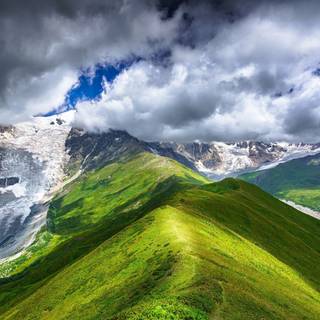 Chkhutnieri Pass Upper Svaneti, Tetnuldi Glacier, Caucasus Peaks