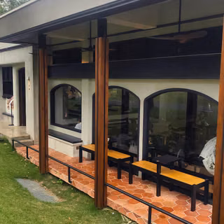 Restaurant‌ House Building