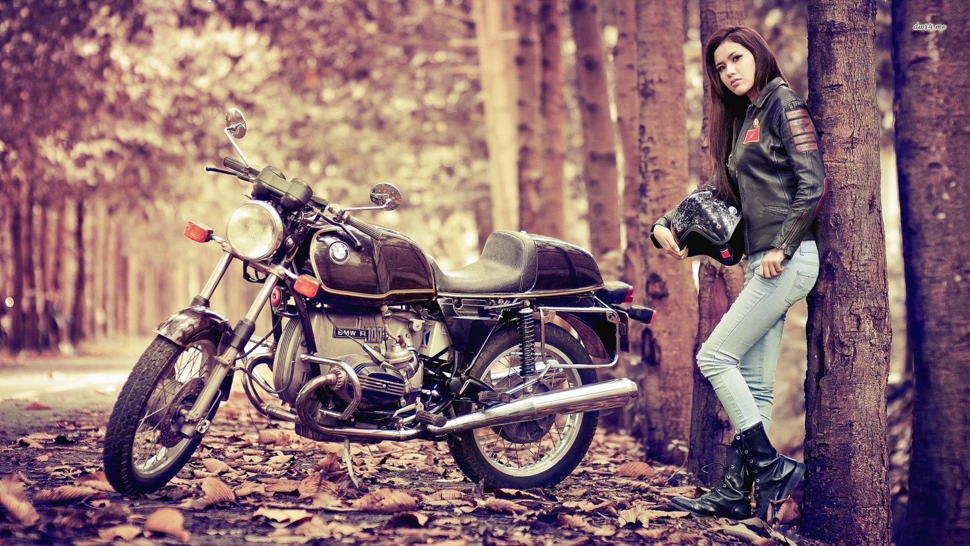 BMW Biker Chick HD Wallpaper