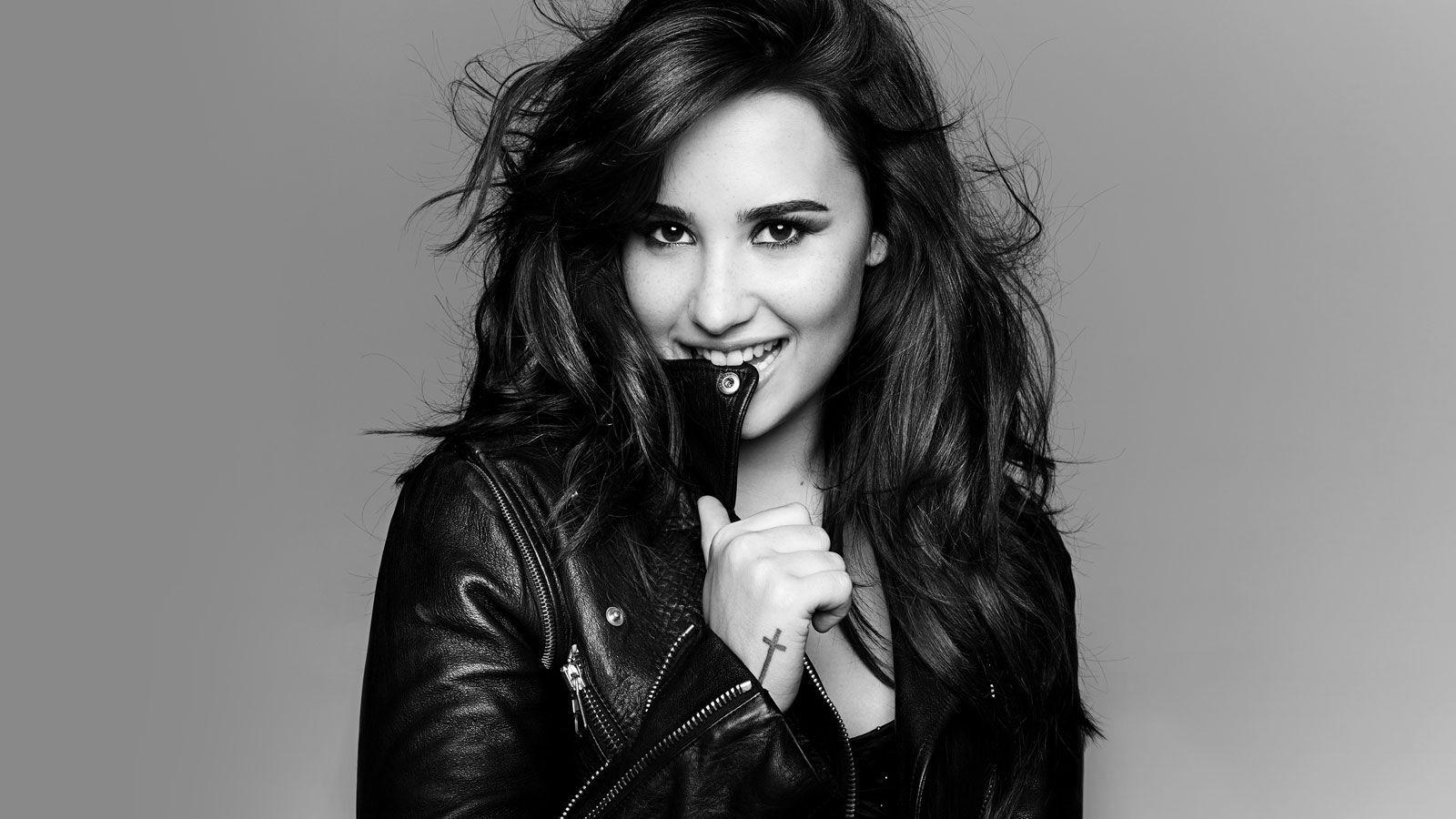 Schedule 2015 Demi Lovato Upcoming Tour, Concert, Date, Place