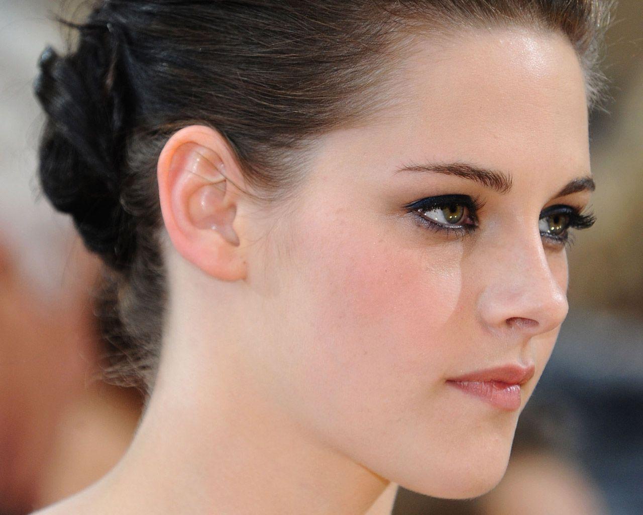 Kristen Jaymes Stewart Beauty secrets Twilight saga star