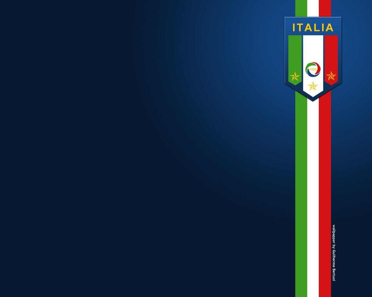 Italian People with Flag on Face 1024×768 Definition