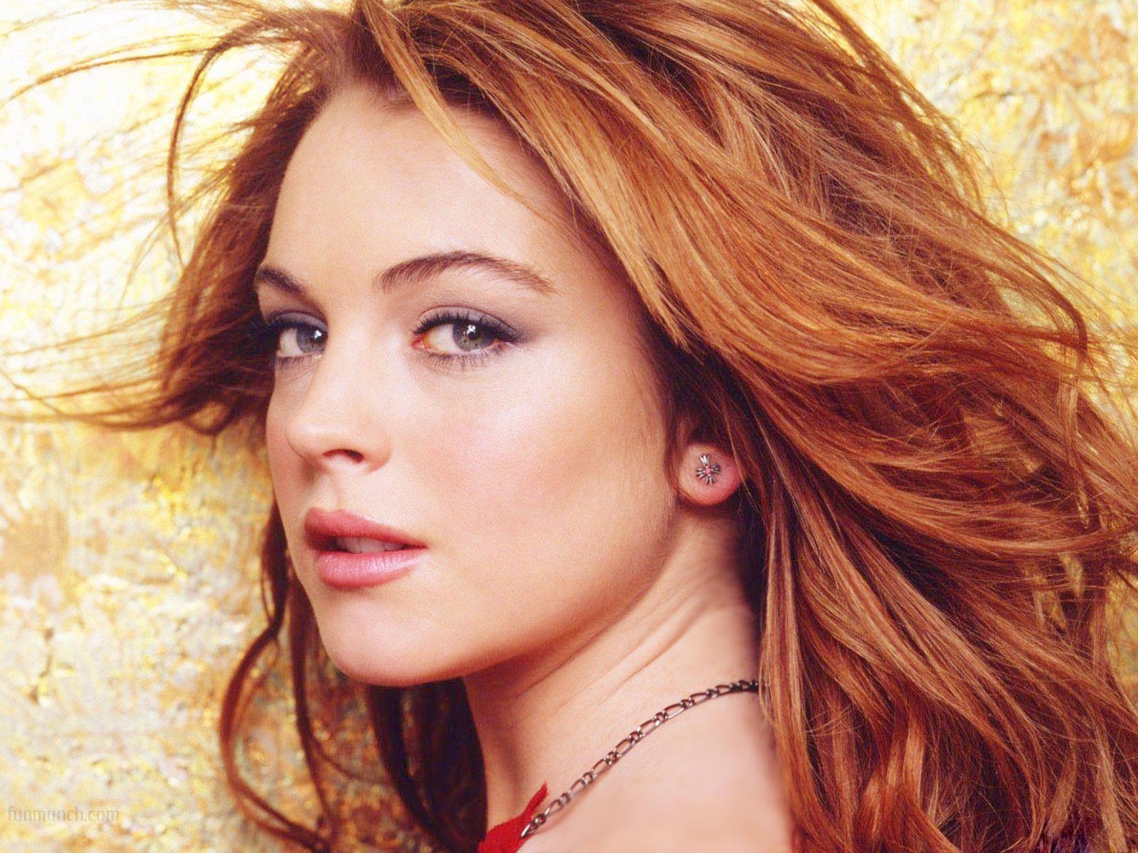 Lindsay Lohan Wallpaper (1)