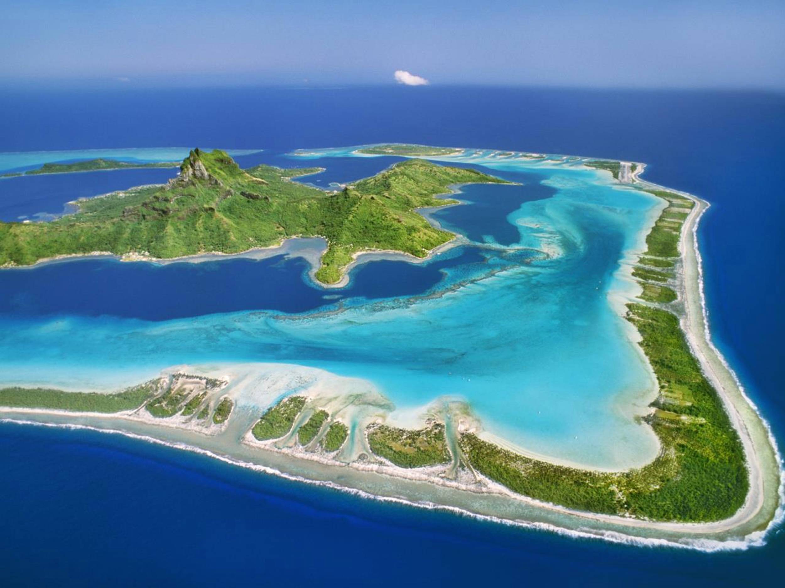 Второй крупнейший океан. Бора-Бора остров. Остров Атолл Дюси. Риф Раройя Полинезия. Лагуна Атолл риф.