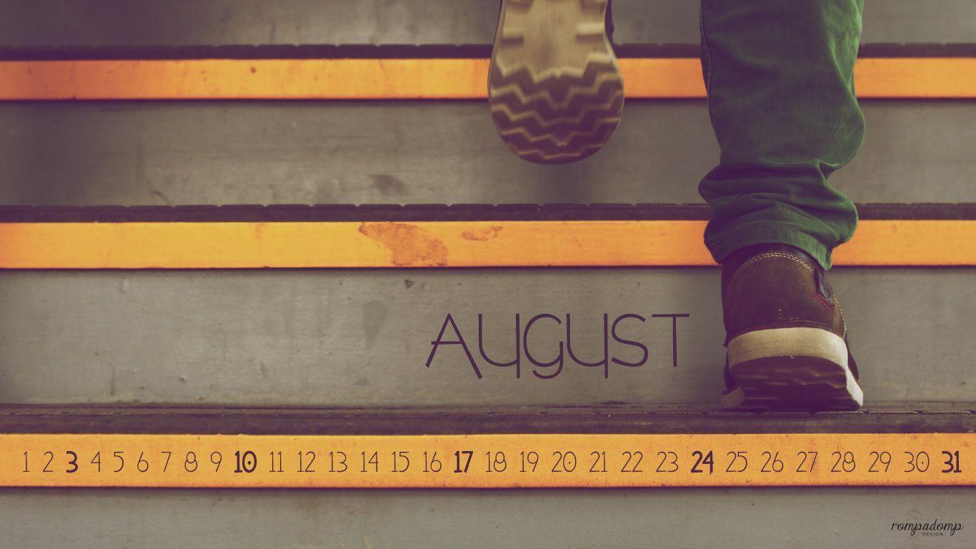 August 2014 Desktop Calendar Wallpaper
