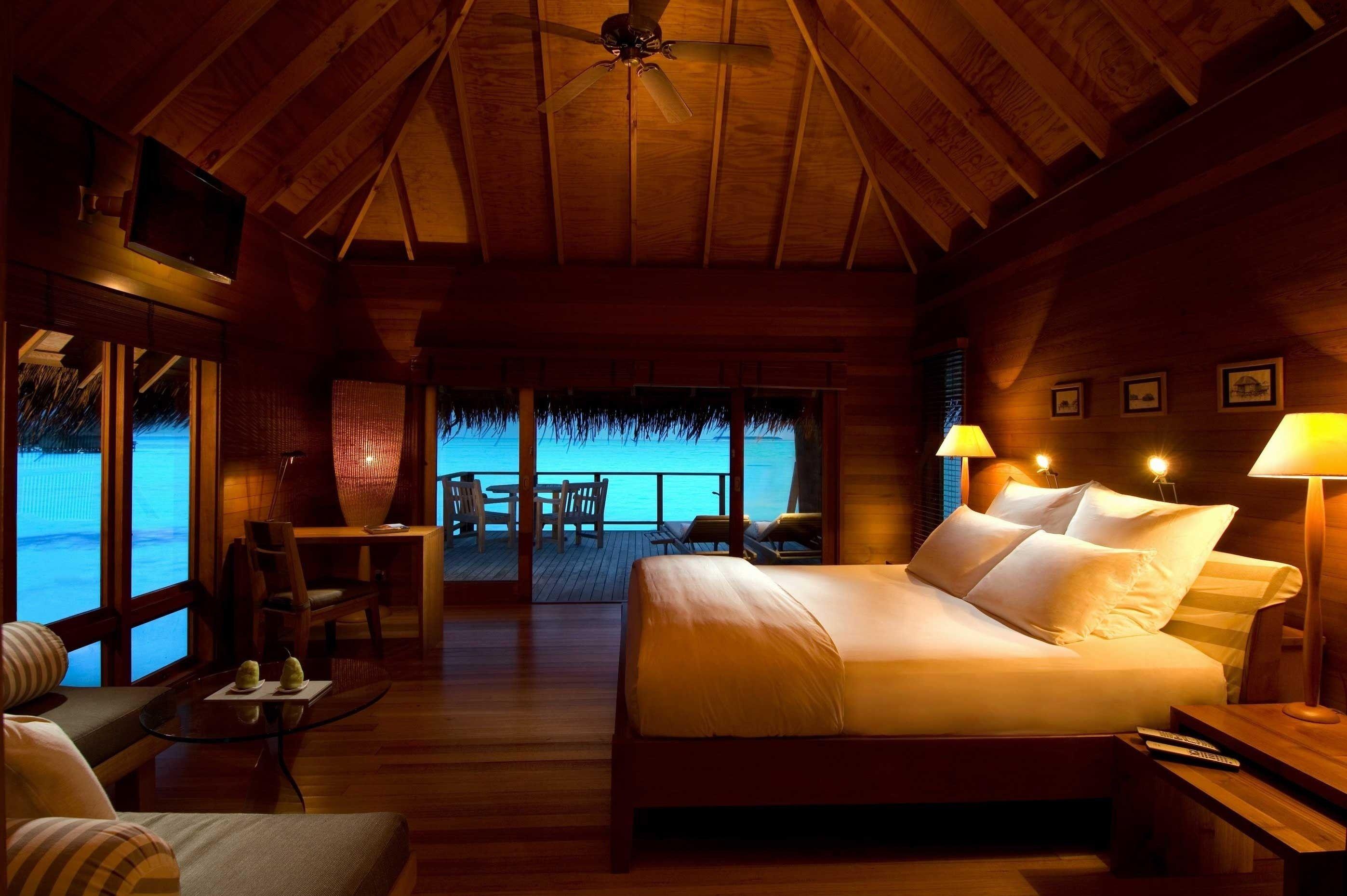 Download wallpaper bungalow, bed, pillows, Light free desktop