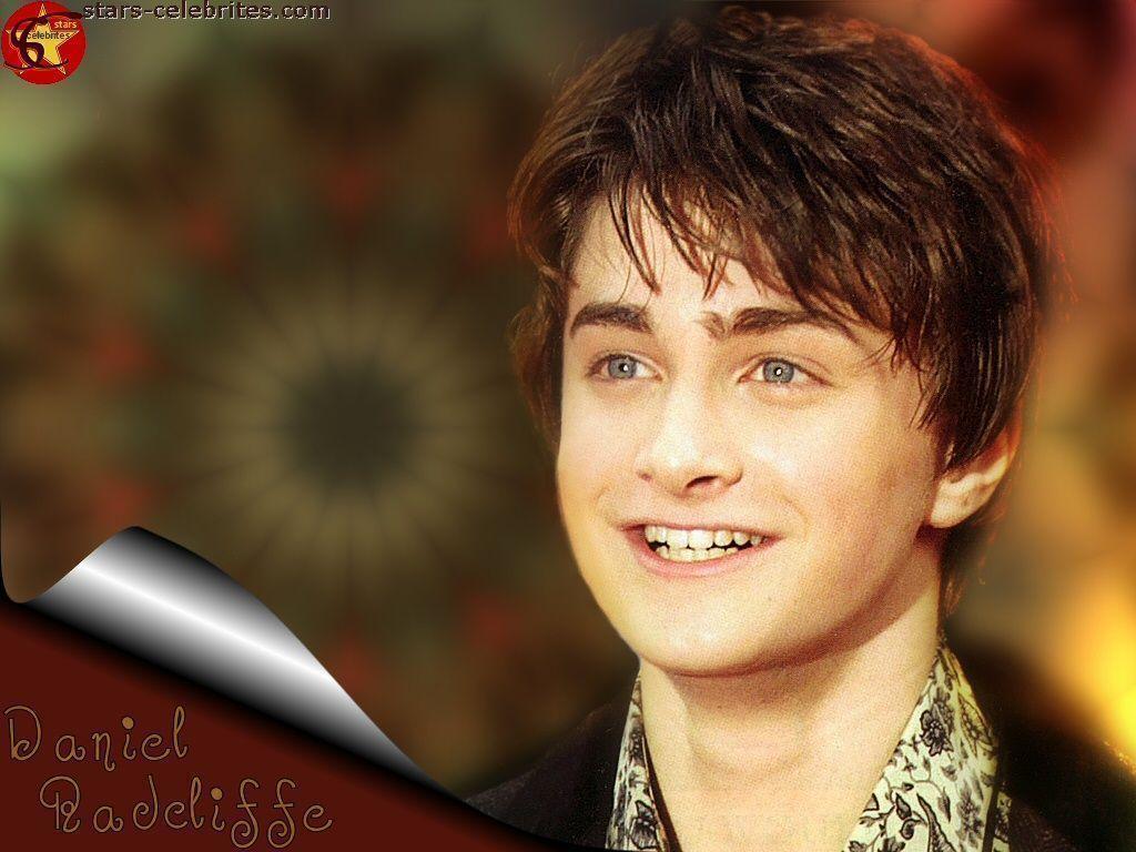 Pix For > Daniel Radcliffe Wallpaper