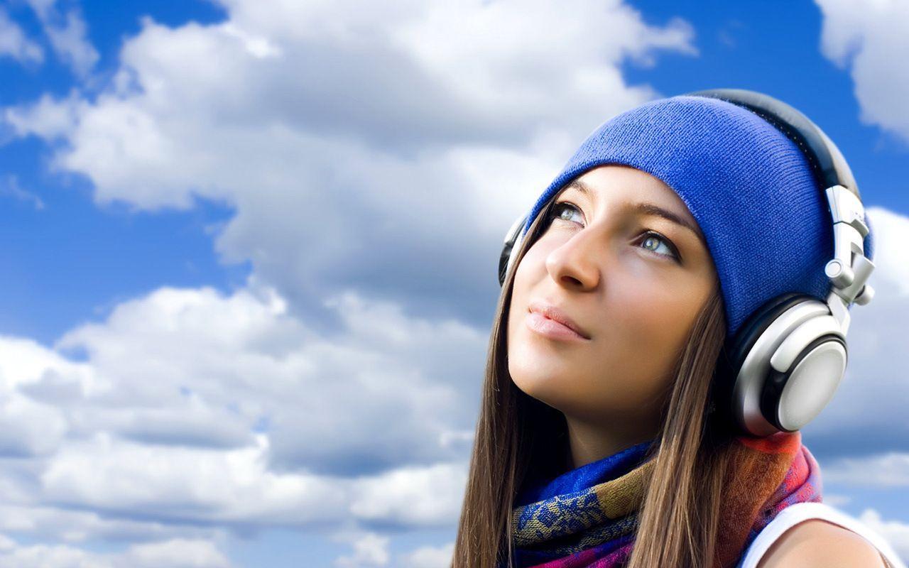 Music Girl Wallpaper HD Background 9 HD Wallpaper. aladdino