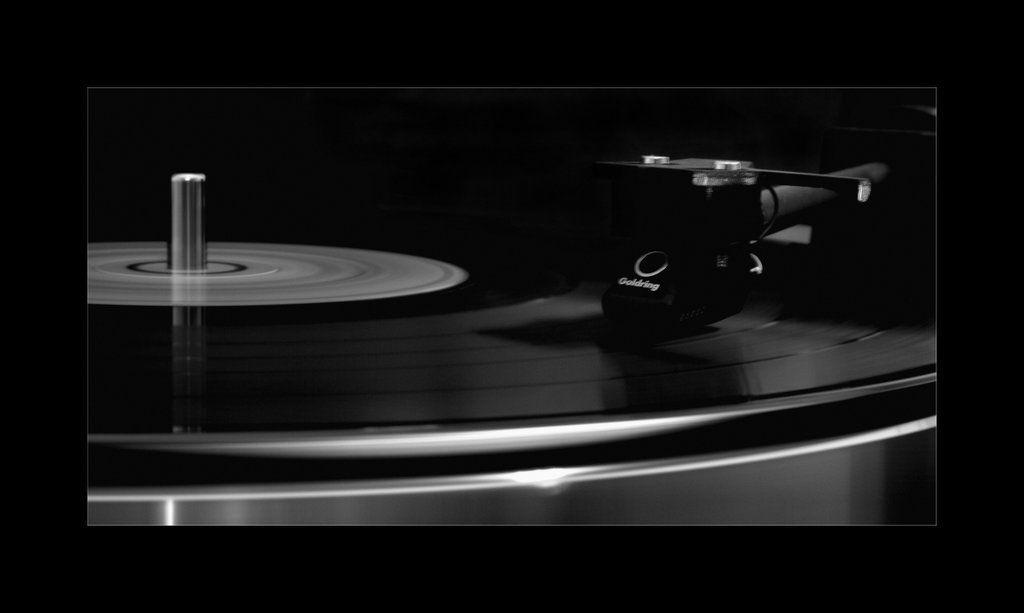 Turntable Wallpaper Picture