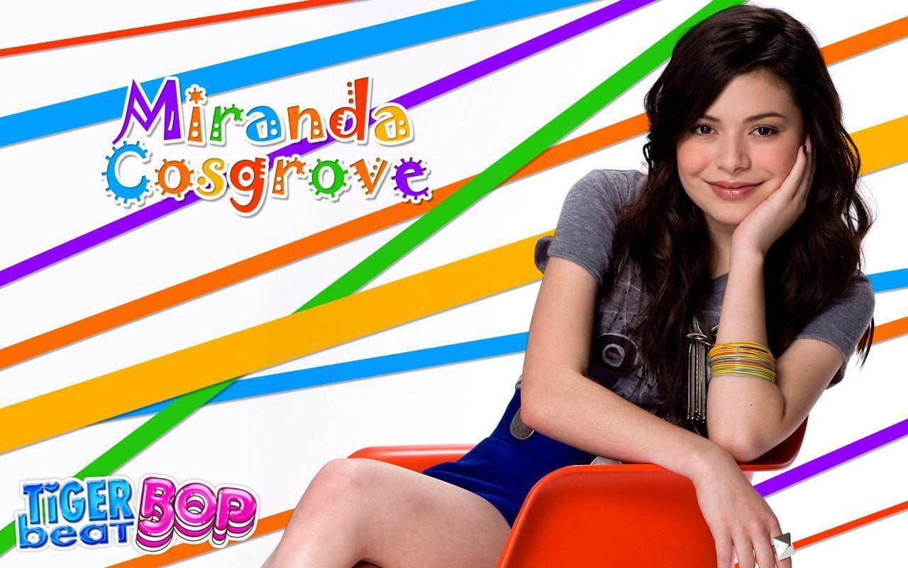 Countdown to the Holidays with Miranda Cosgrove. BOP and Tiger