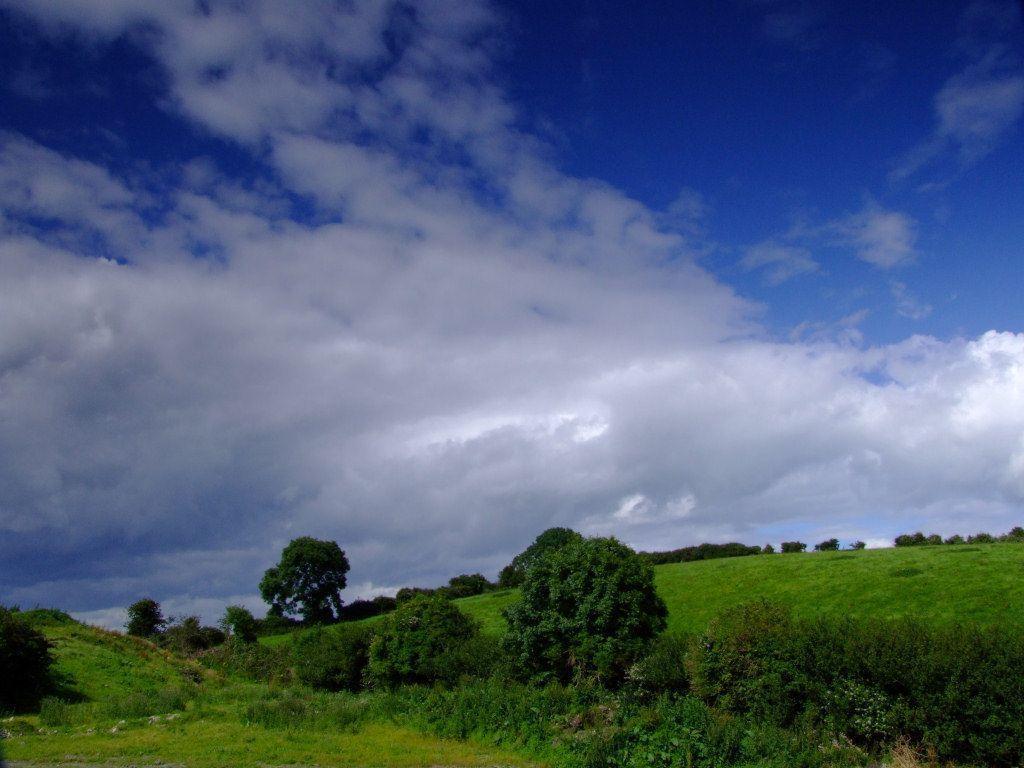 Irish Countryside, Desktop Background / Wallpaper