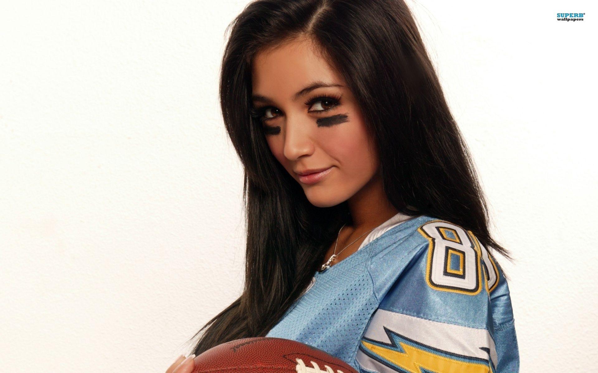 Misa Campo wallpaper