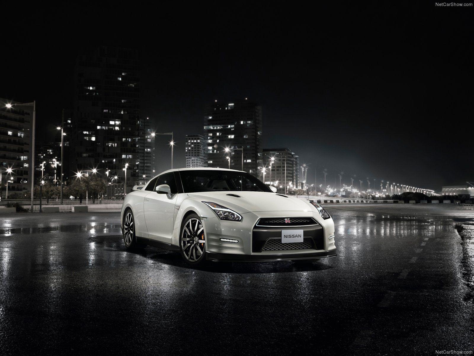 Nissan GT R Windows 8 Wallpaper And Theme. Download Free