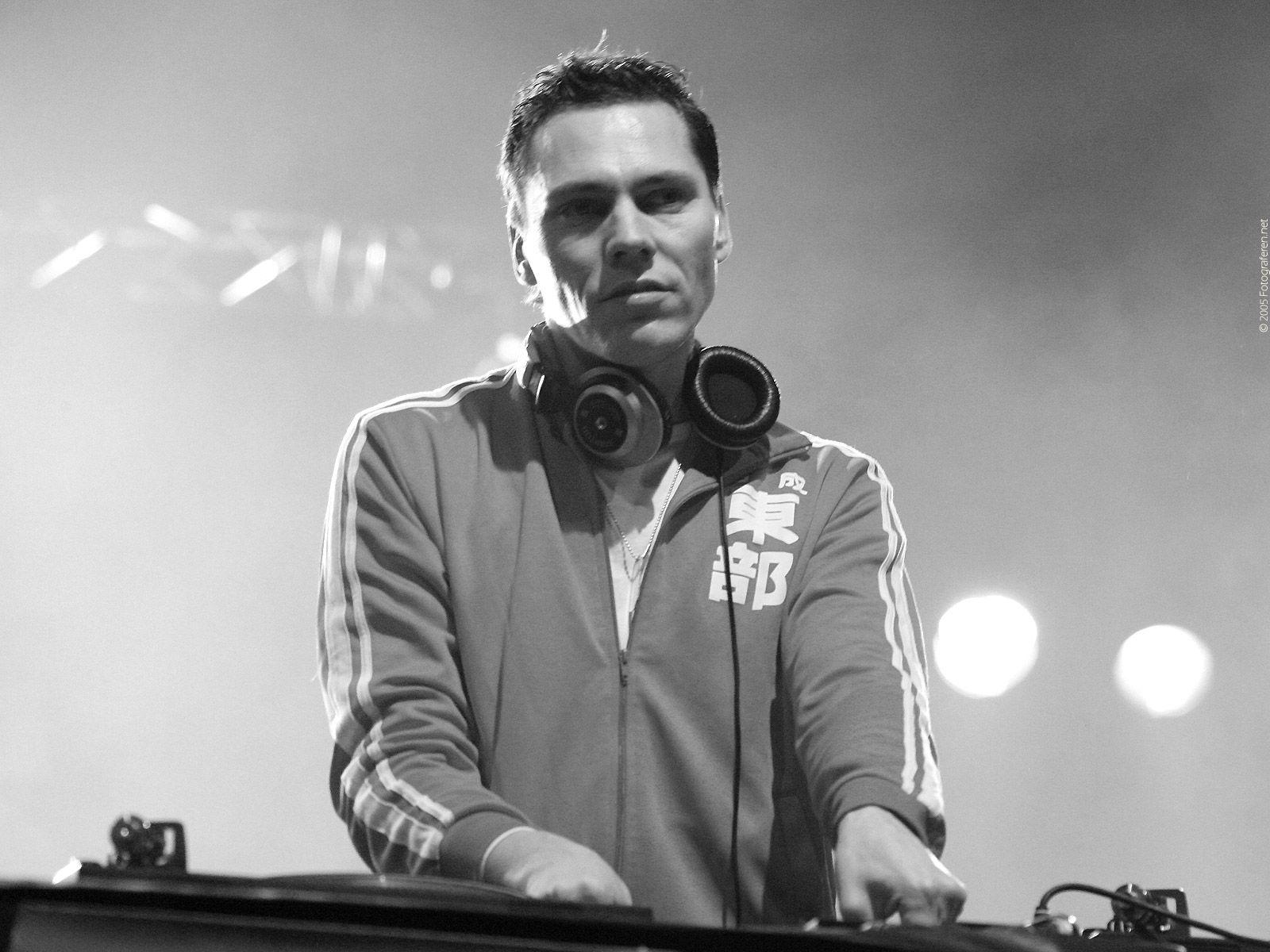 Фото dj tiesto