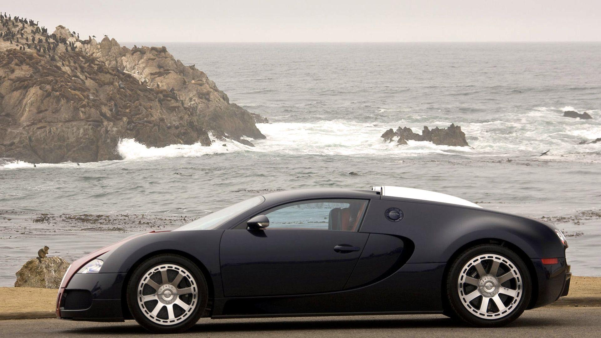 Bugatti on HD Wallpaper. Veyron Grand Sport and Gold Edition