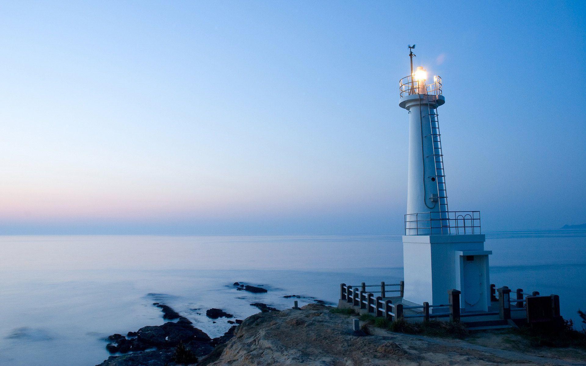 Desktop Wallpaper · Gallery · Nature · Northern Lighthouse. Free