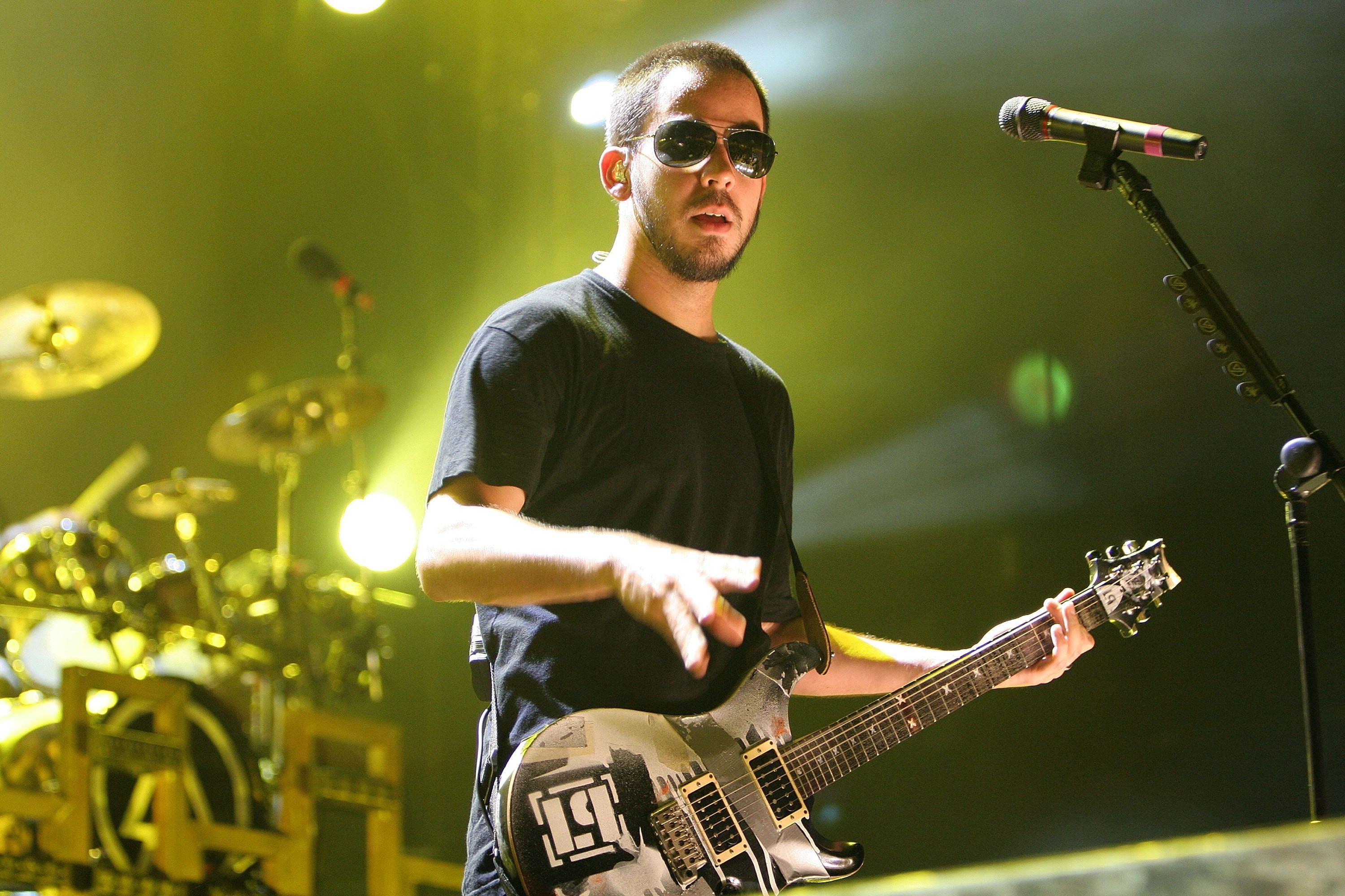 Mike shinoda. Майк Шинода. Шинода линкин парк. Linkin Park Майк Шинода. Mike Shinoda 2006.