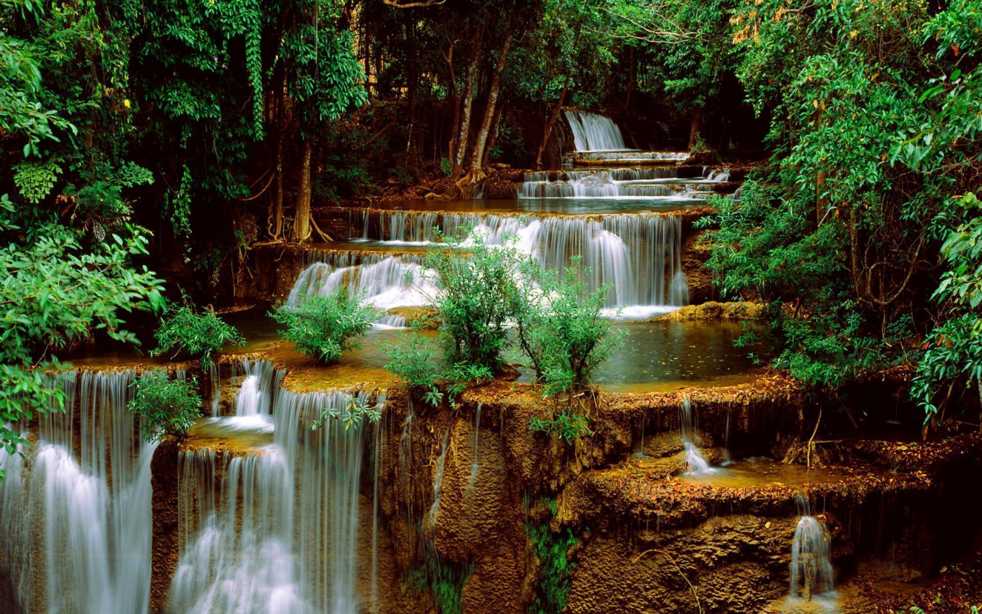 Captivating HD Wallpaper Beautiful Waterfall Background