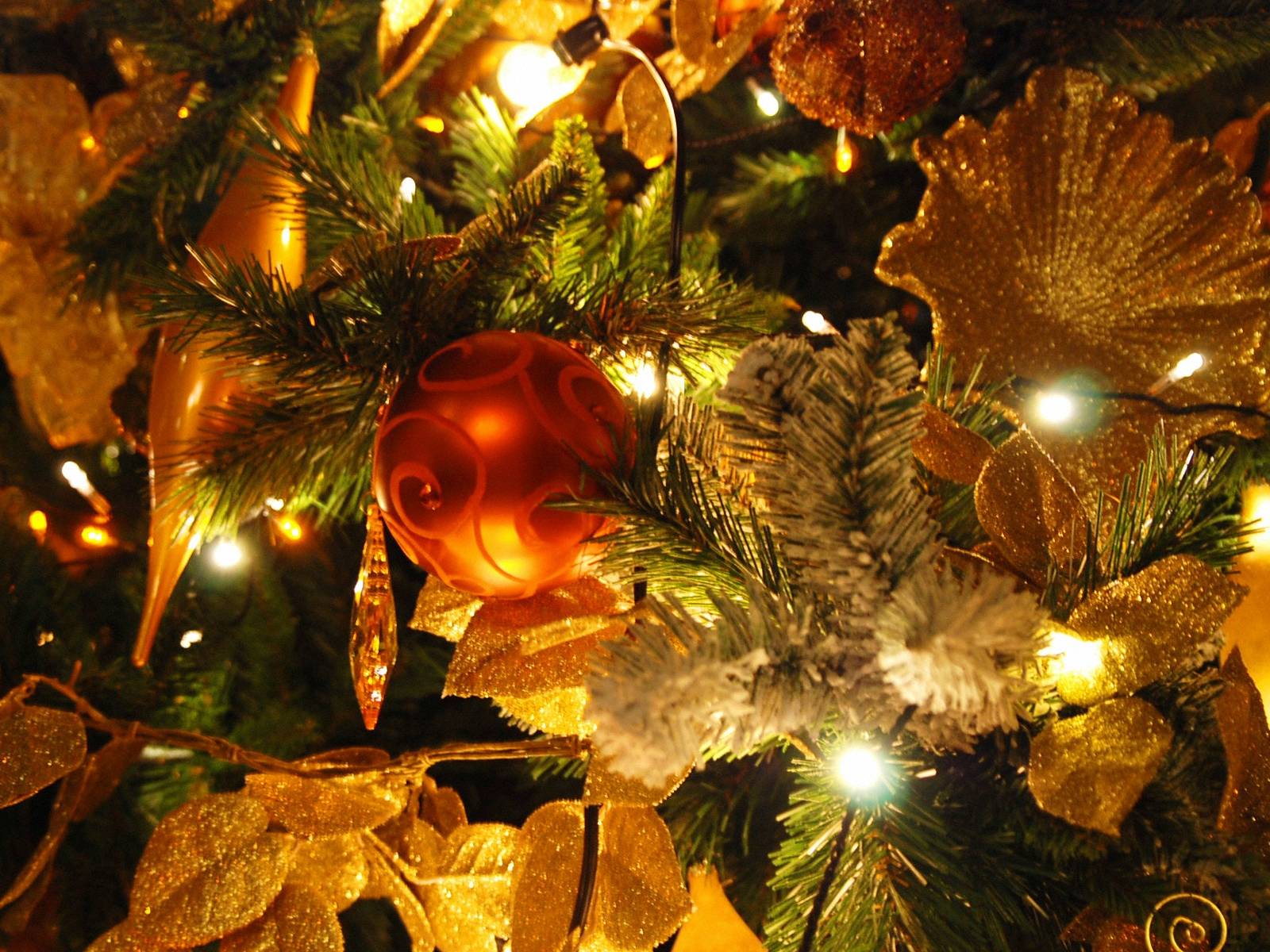 1600*1200 Christmas Decoration Ornament Wallpaper