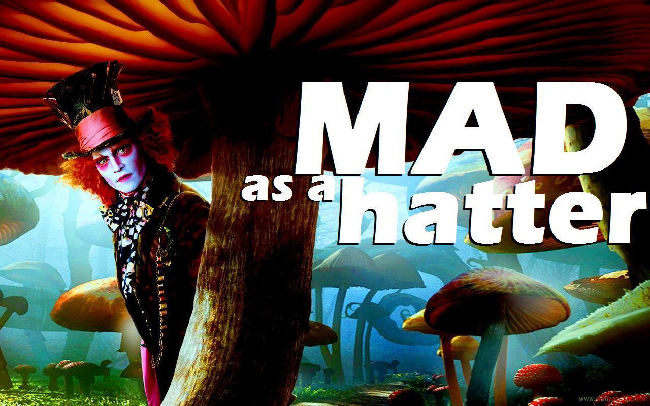 The Mad Hatter in Wonderland (2010) Wallpaper