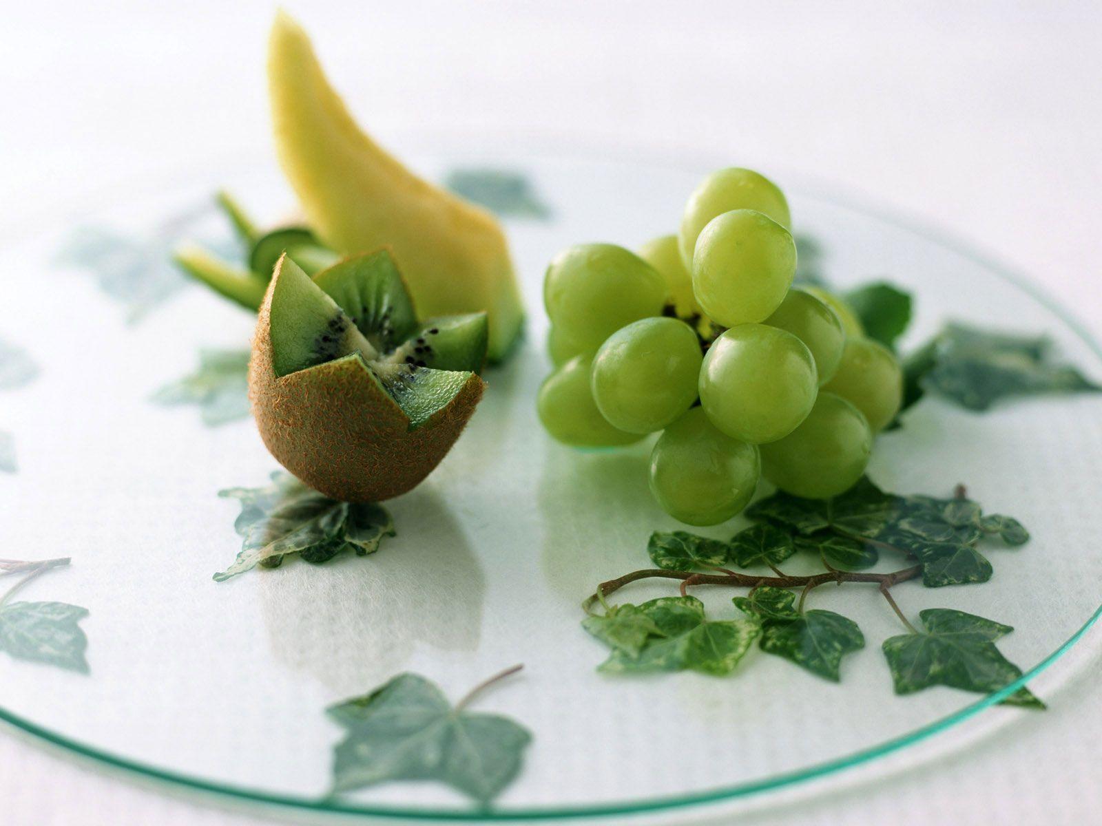Desktop Wallpaper · Gallery · Miscellaneous · Kiwi and Grapes