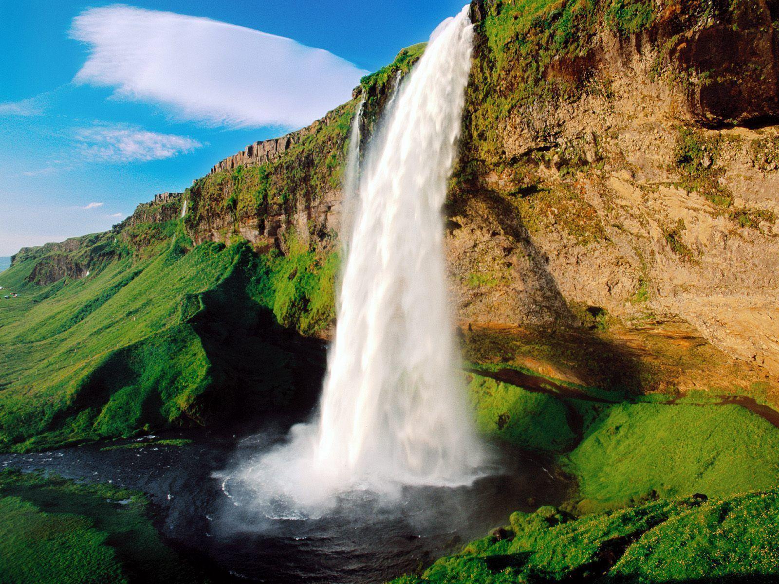 Free HQ Seljalandsfoss Waterfall Iceland Wallpaper HQ