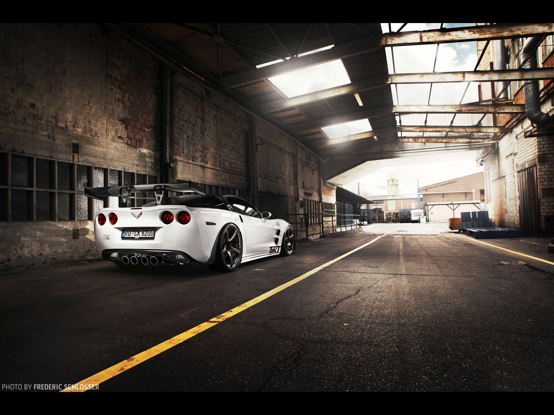 Chevrolet Corvette White Rear Angle desktop wallpaper