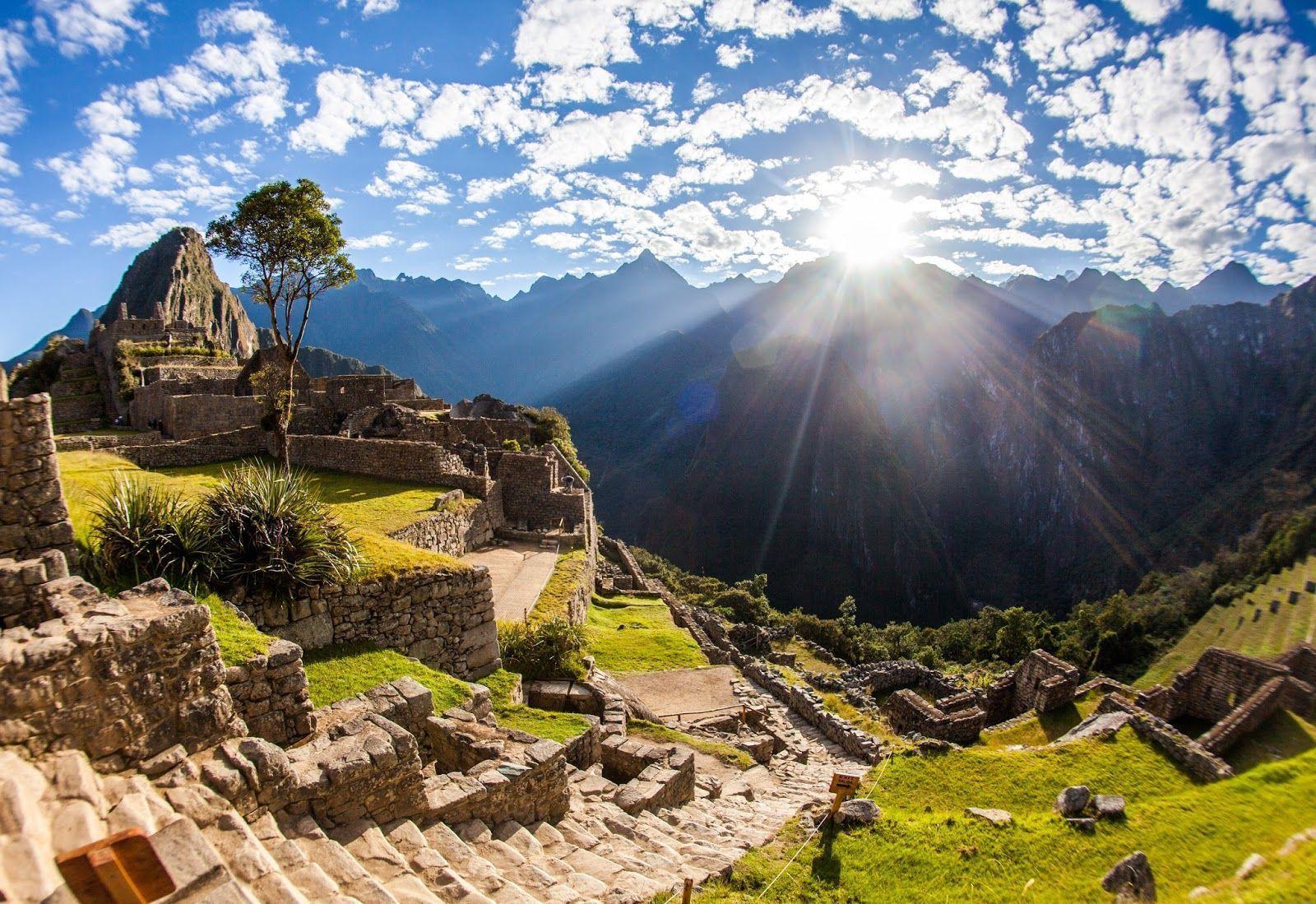 Machu Picchu Sunrise HD Wallpaper. TanukinoSippo