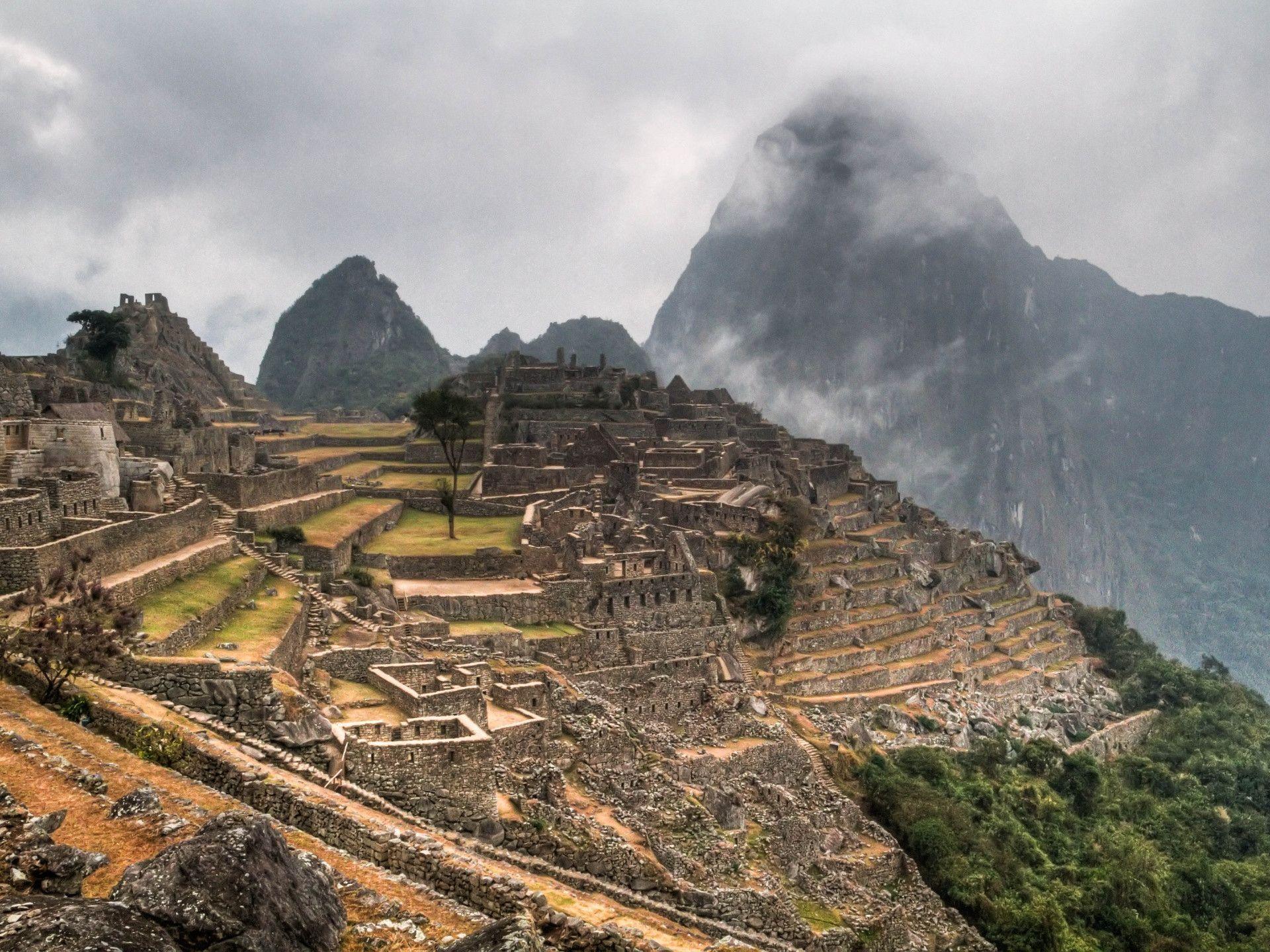 Machu Picchu HD Wallpaper