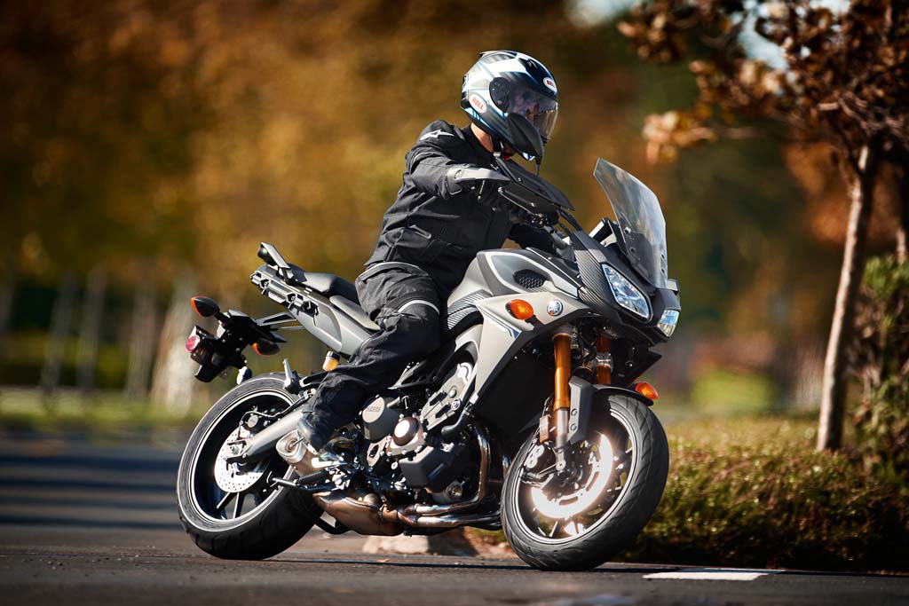 Yamaha YZF R3 2015 Review Motor Reviews