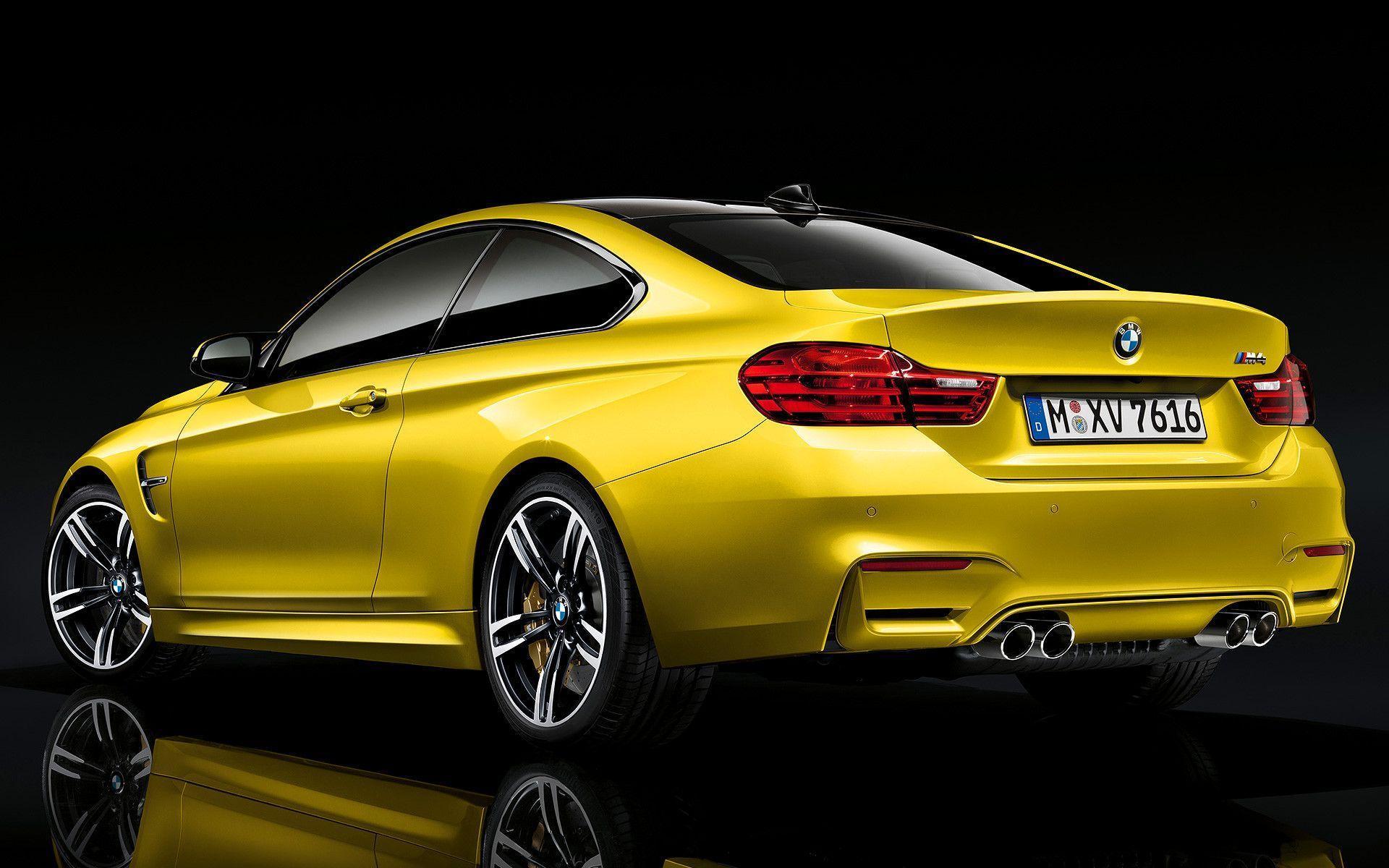 Your Ridiculously Beautiful BMW M4 Coupe Wallpaper Are Here