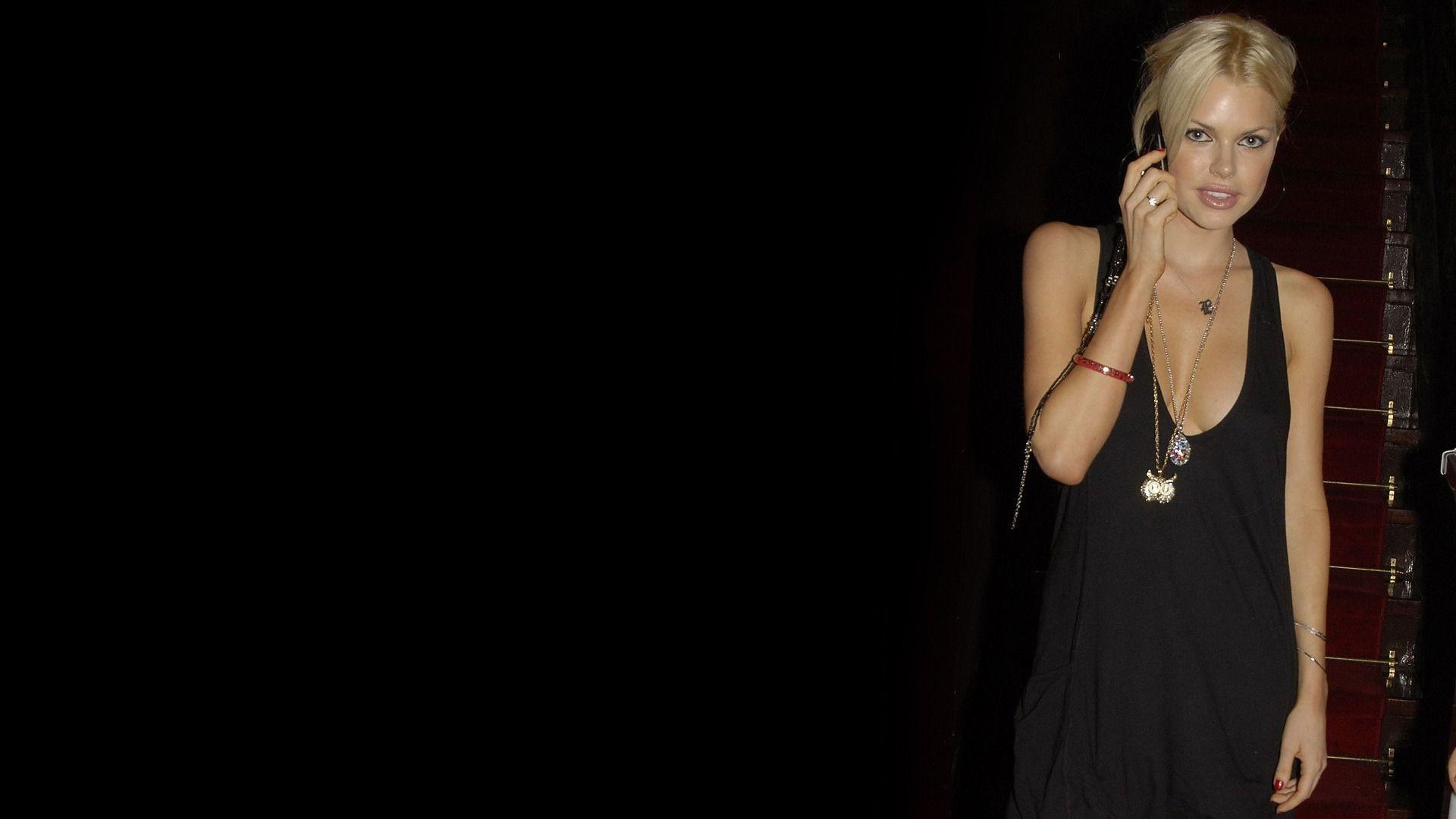 Sophie Monk Wallpaper Download