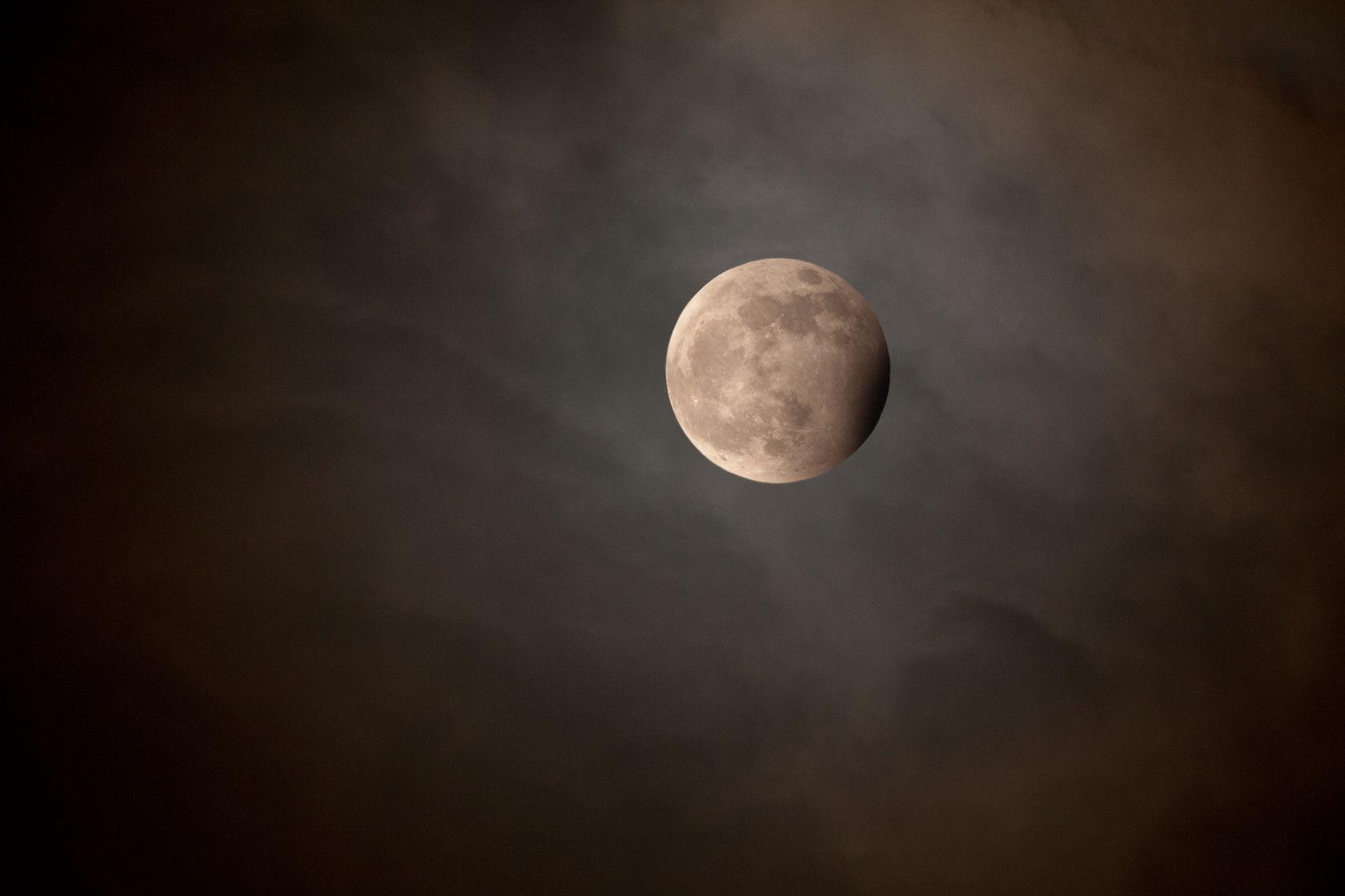 Blue Moon Lunar Eclipse wallpaper