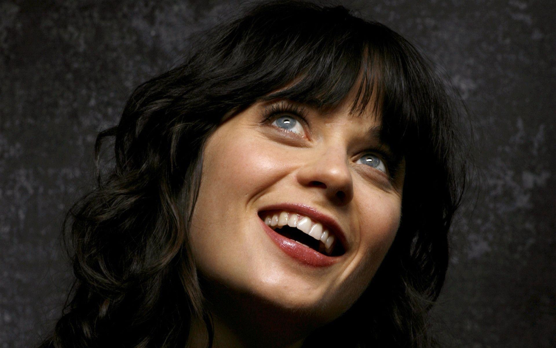 Zooey Deschanel wallpaper