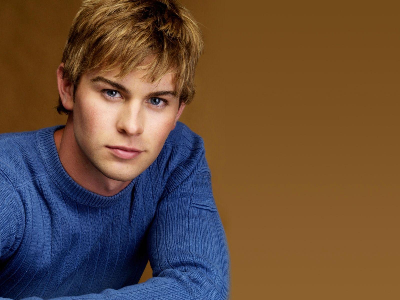 Hollywood Actor Chace Crawford Face Wallpaper