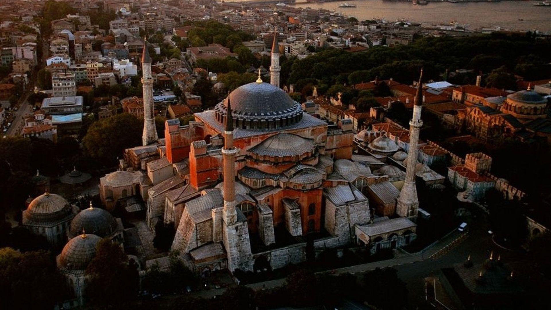 Wallpaper Hagia Sophia is a Unique Turkey Wallpaper