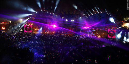 Tomorrowland laser & lightshow