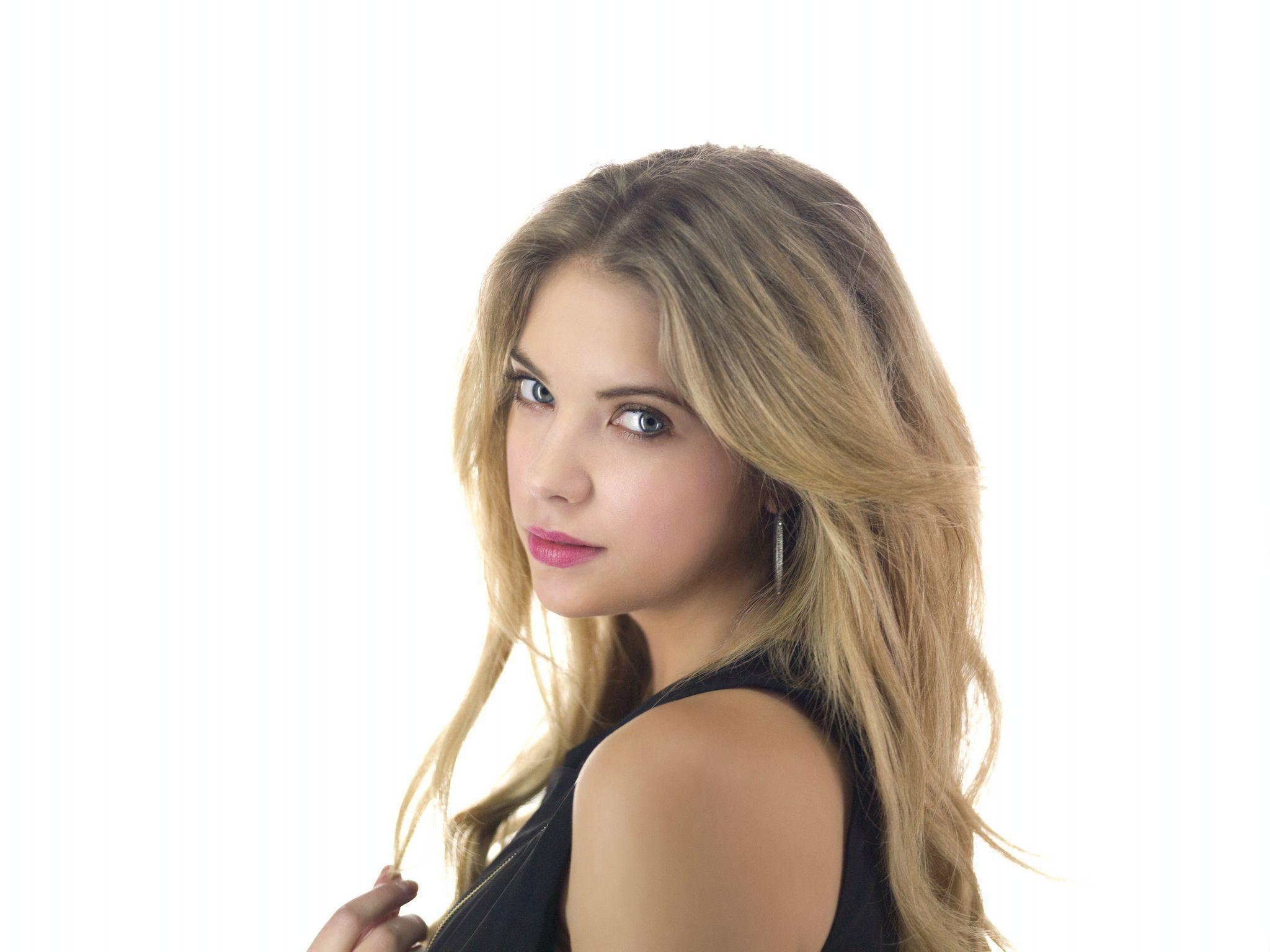 AshBenzo. Benson Wallpaper