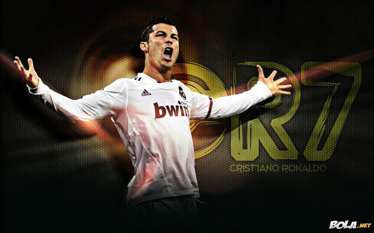 Funny Cristiano Ronaldo Wallpaper Picture Fifa 2014 Funny Picture