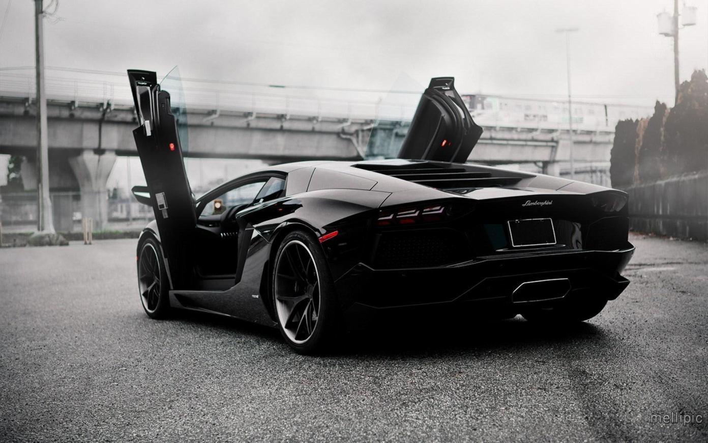 Flat Black Lamborghini