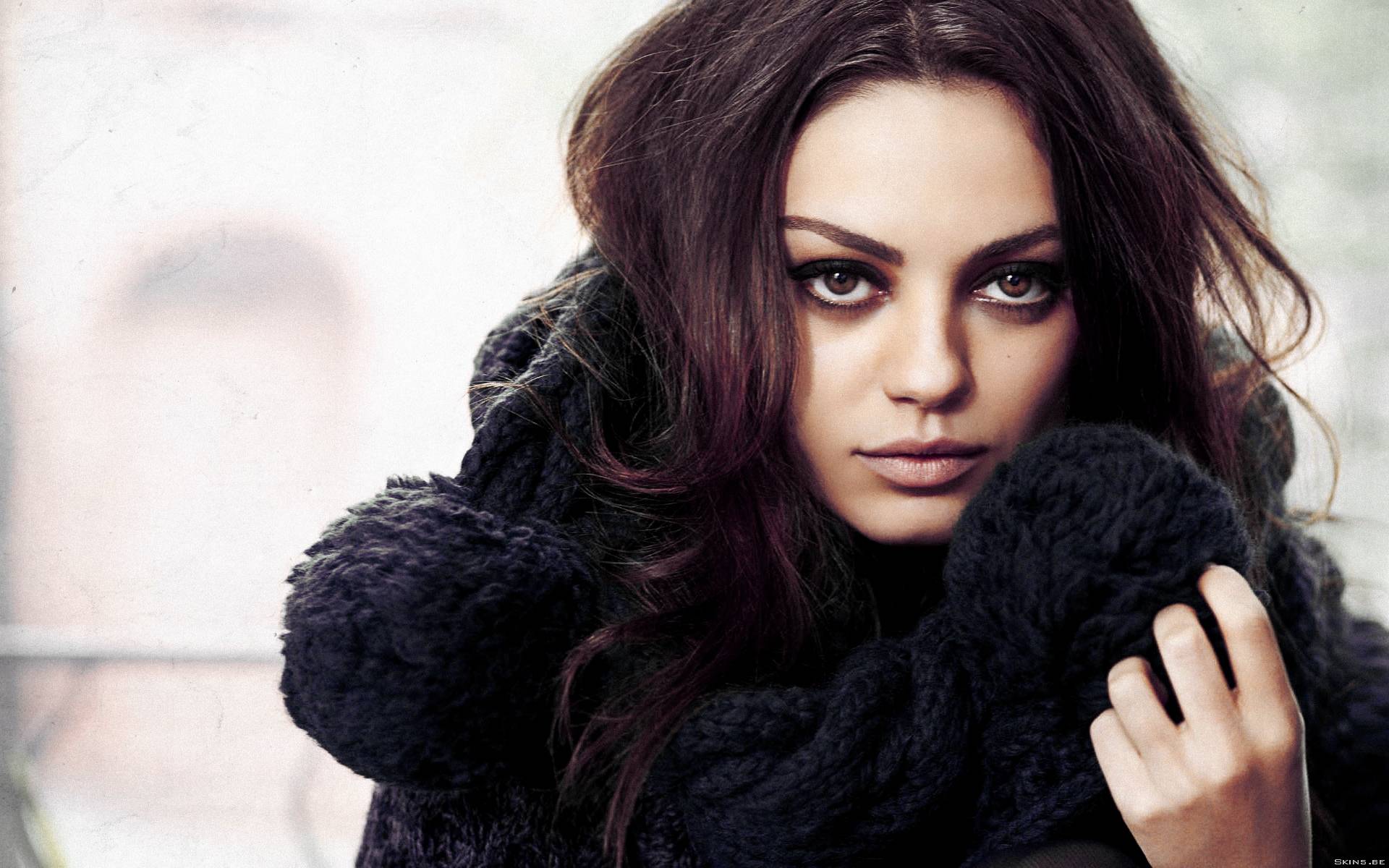 Mila Kunis Photo Desktop Wallpaper