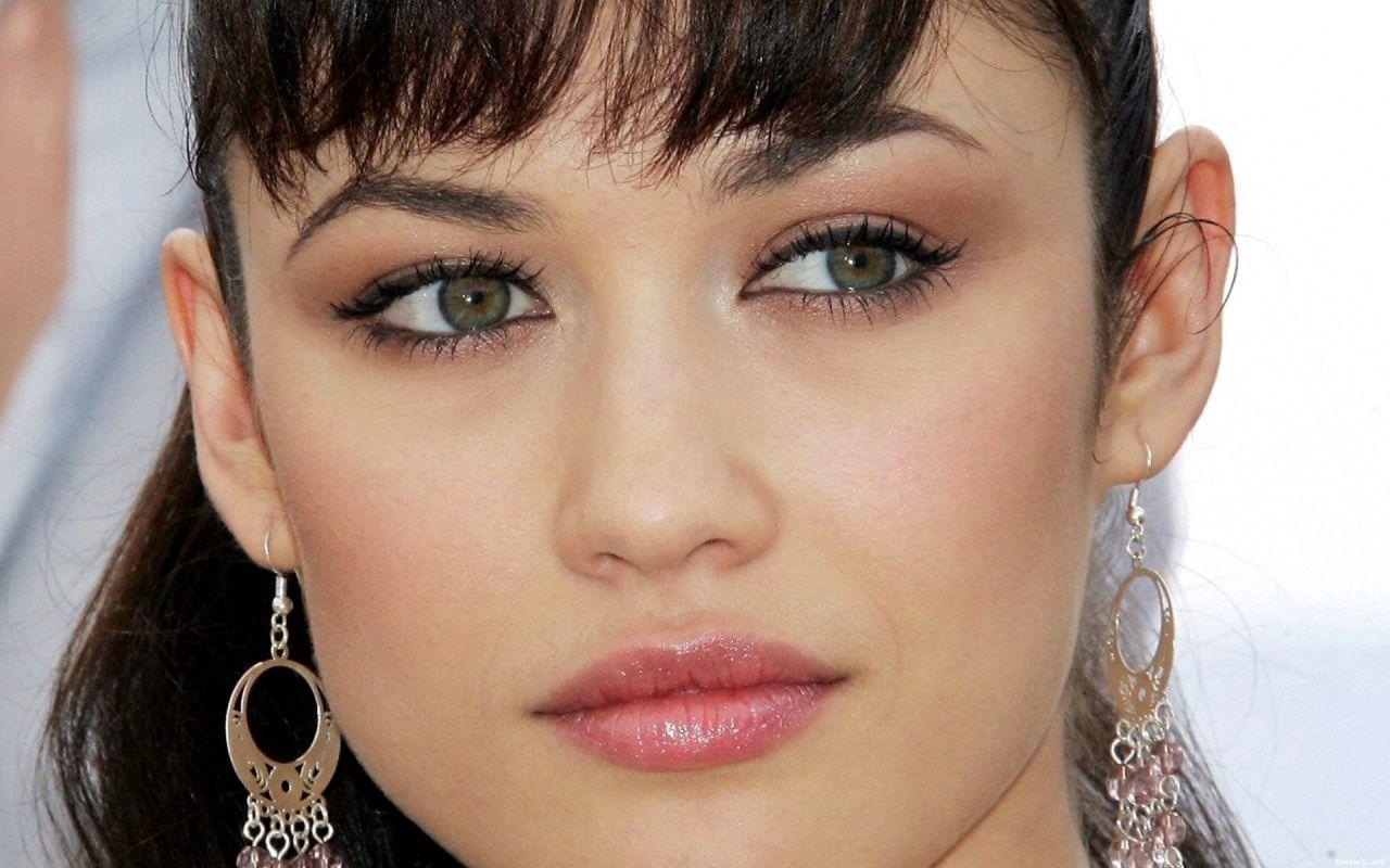 Wallpaper Desktop Olga Kurylenko 1920 X 1200 344 Kb Jpeg