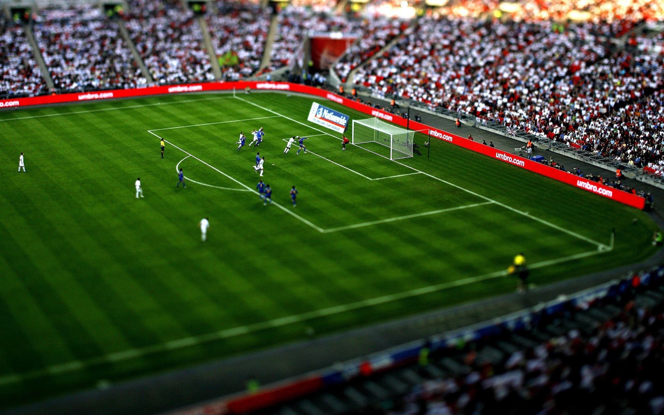 image For > HD Soccer Wallpaper For iPhone 4