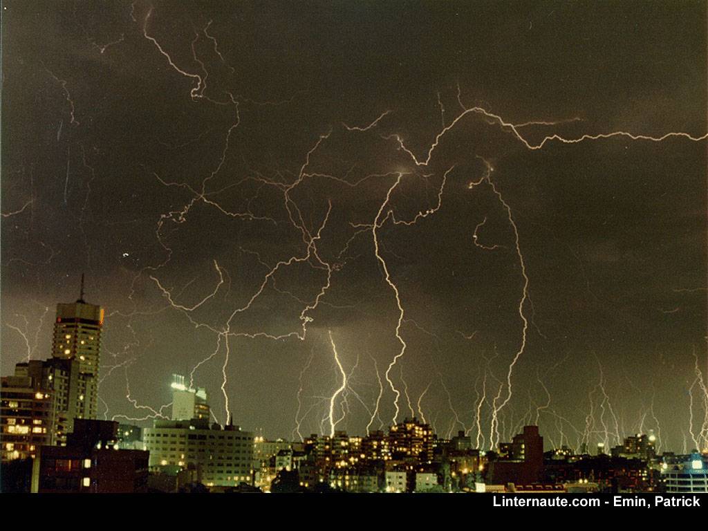 Thunderstorm Wallpaper Android Application